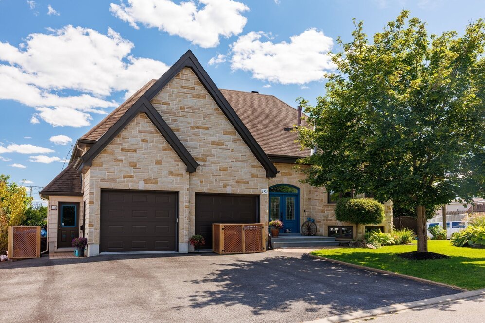 151-153 Rue Roger-St-Onge 