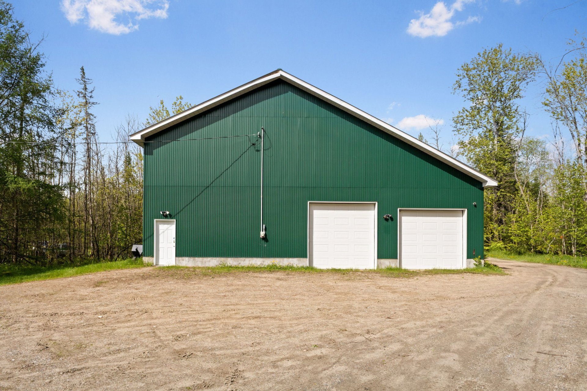 Garage - Garage/loft avec 4 chambres 1 salle d'eau/atelier