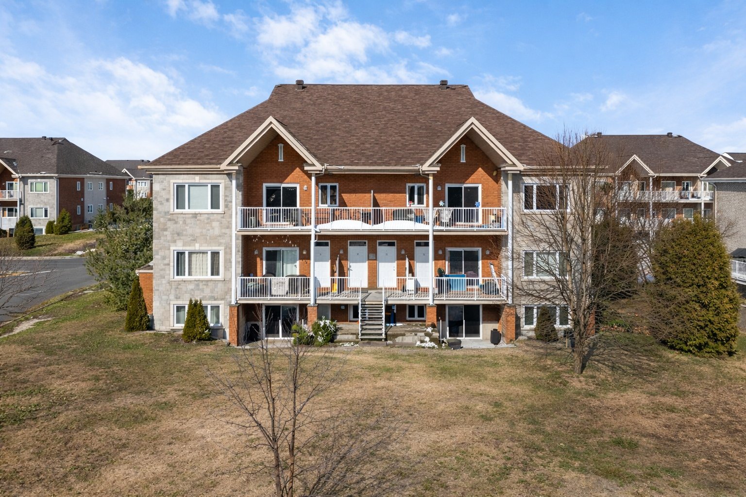 45 Rue de Bruxelles 11