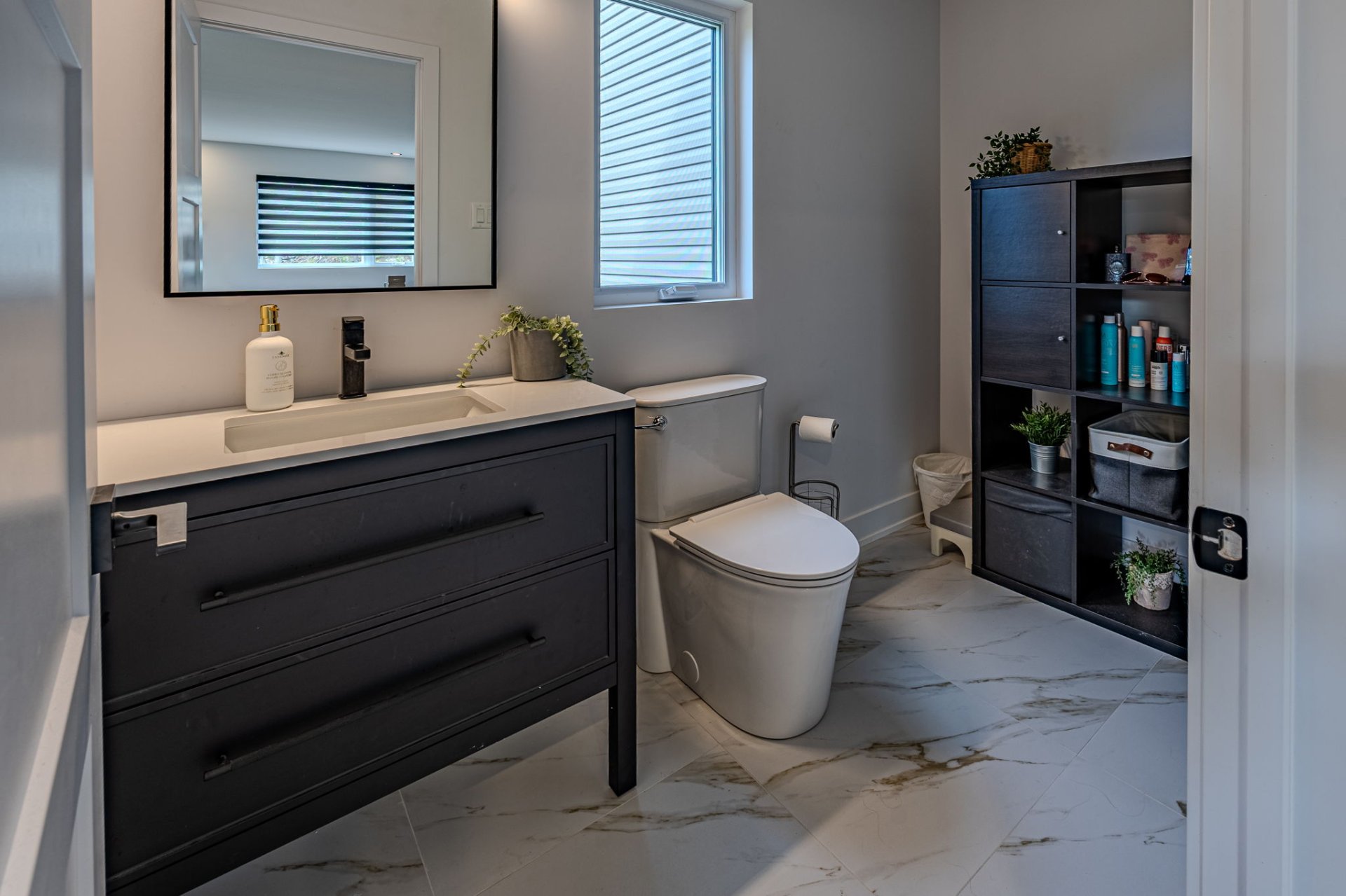 Powder room