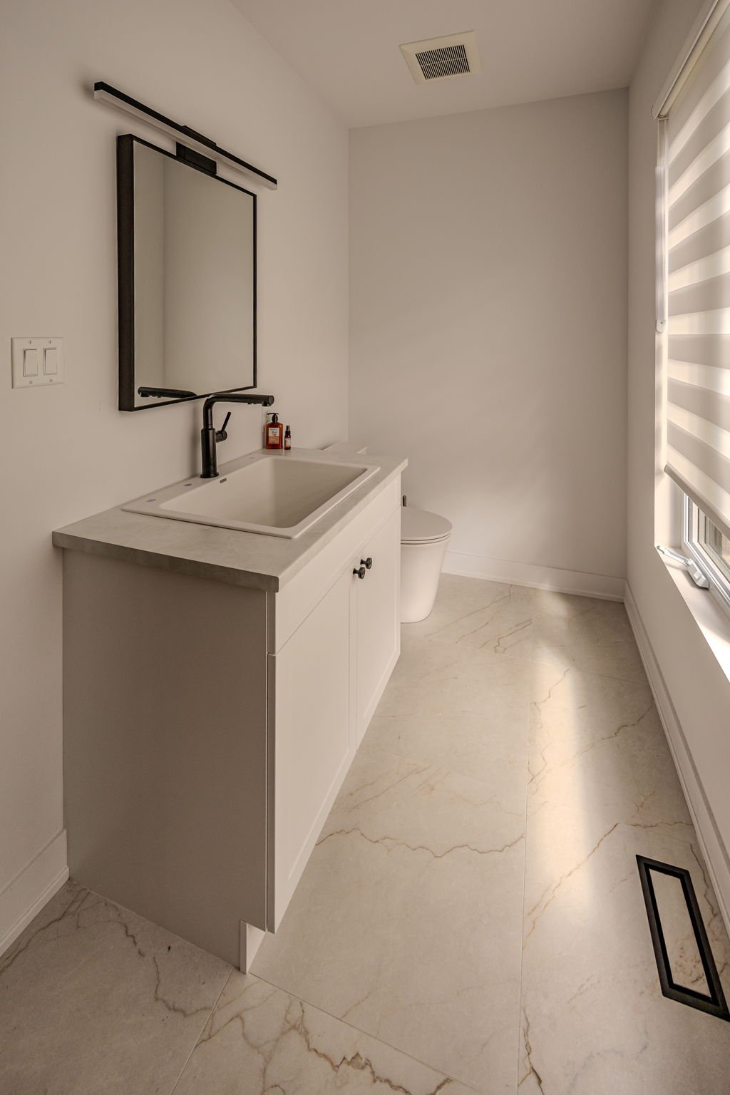 Powder room