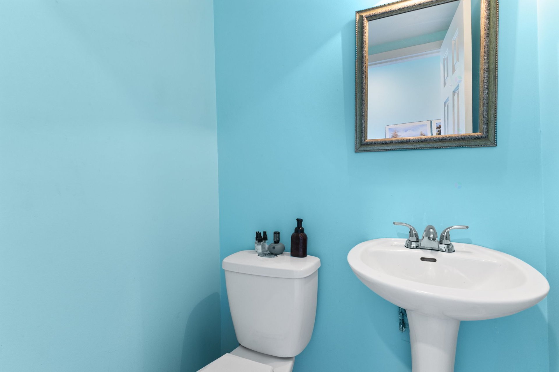 Powder room