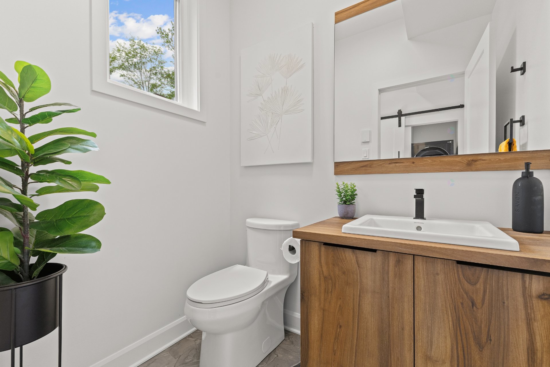 Powder room