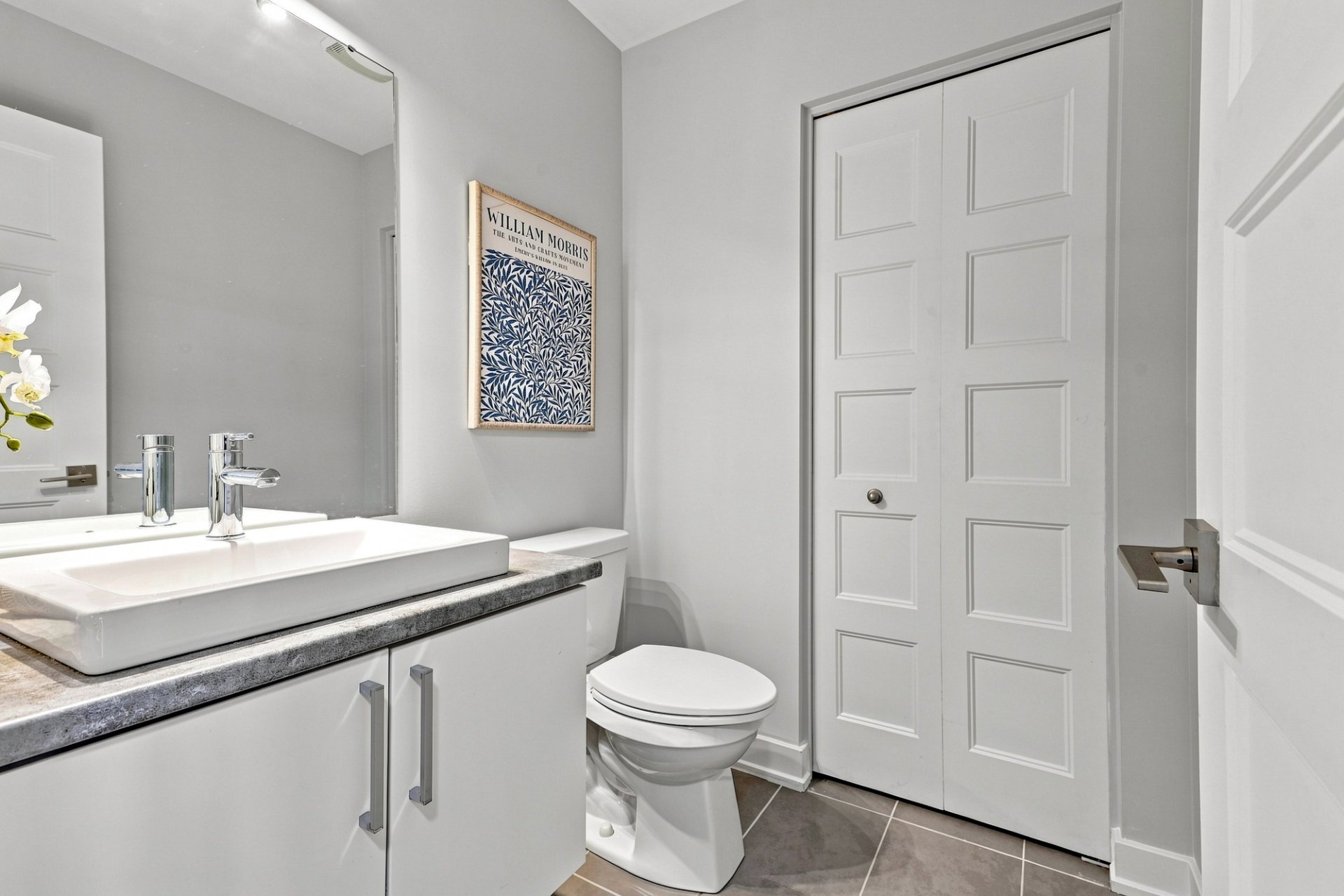 Powder room