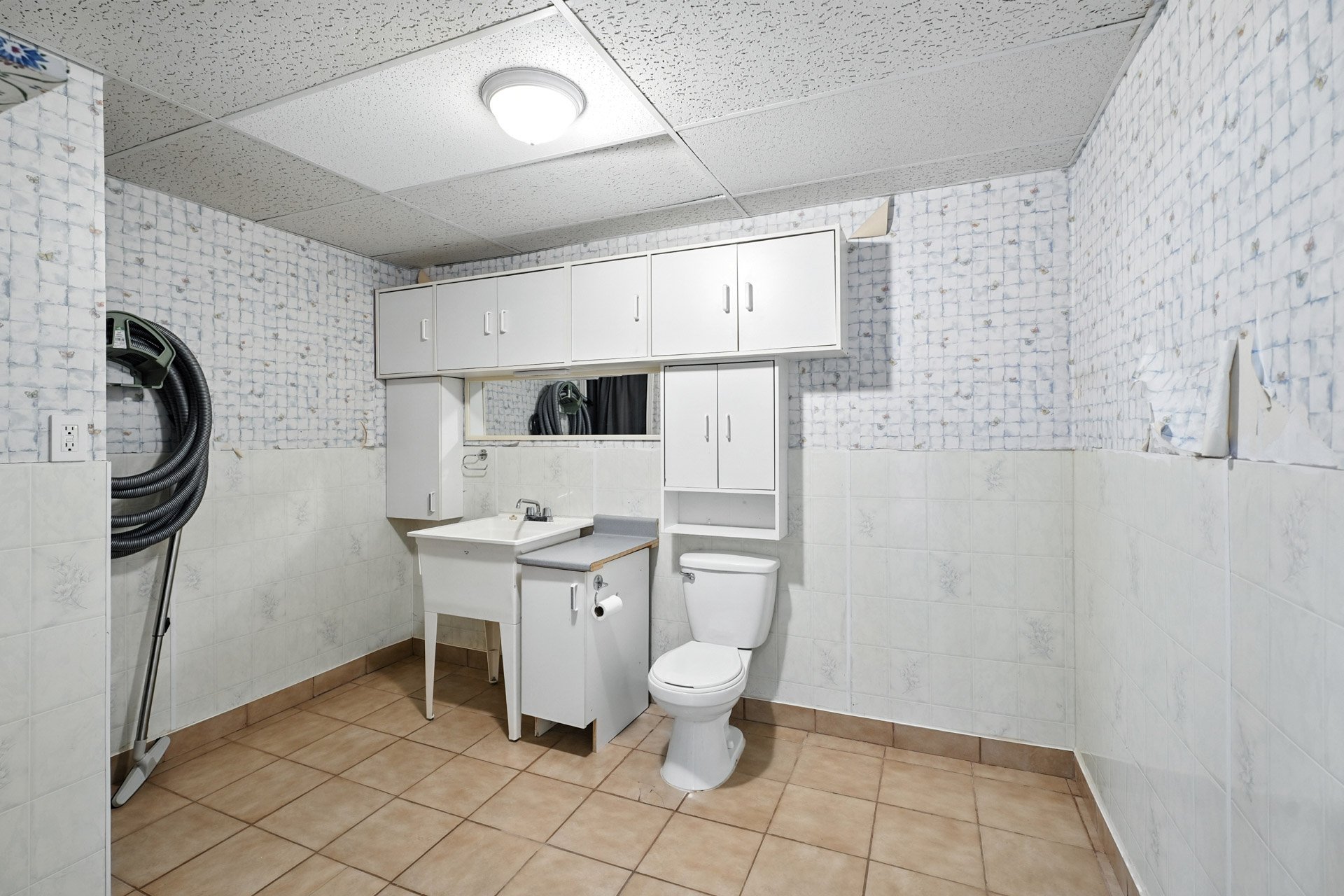Powder room