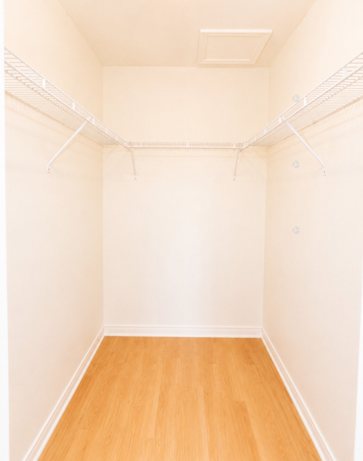 Walk-in closet