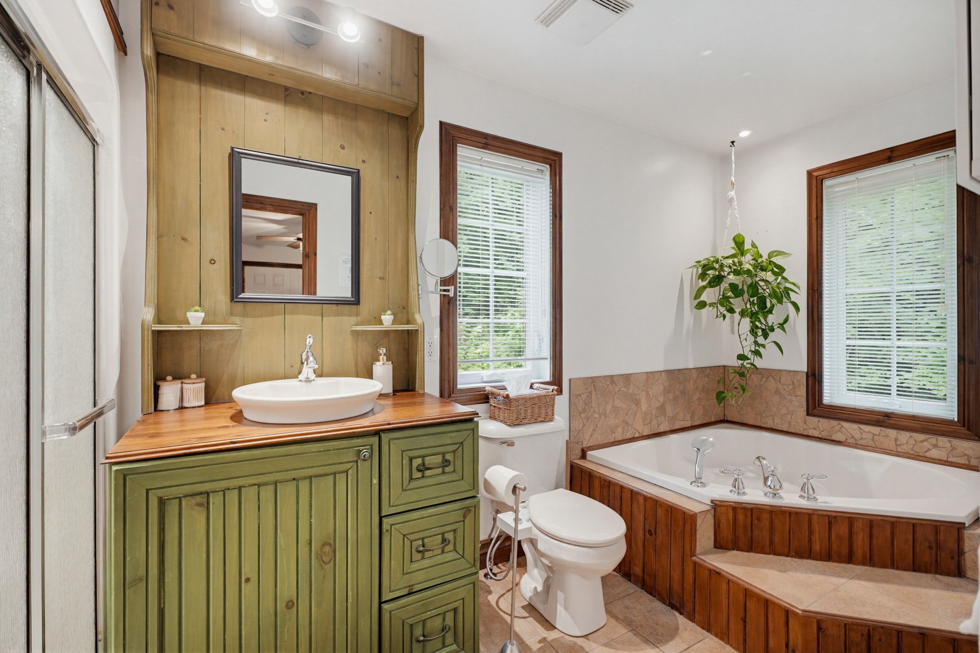 Ensuite bathroom