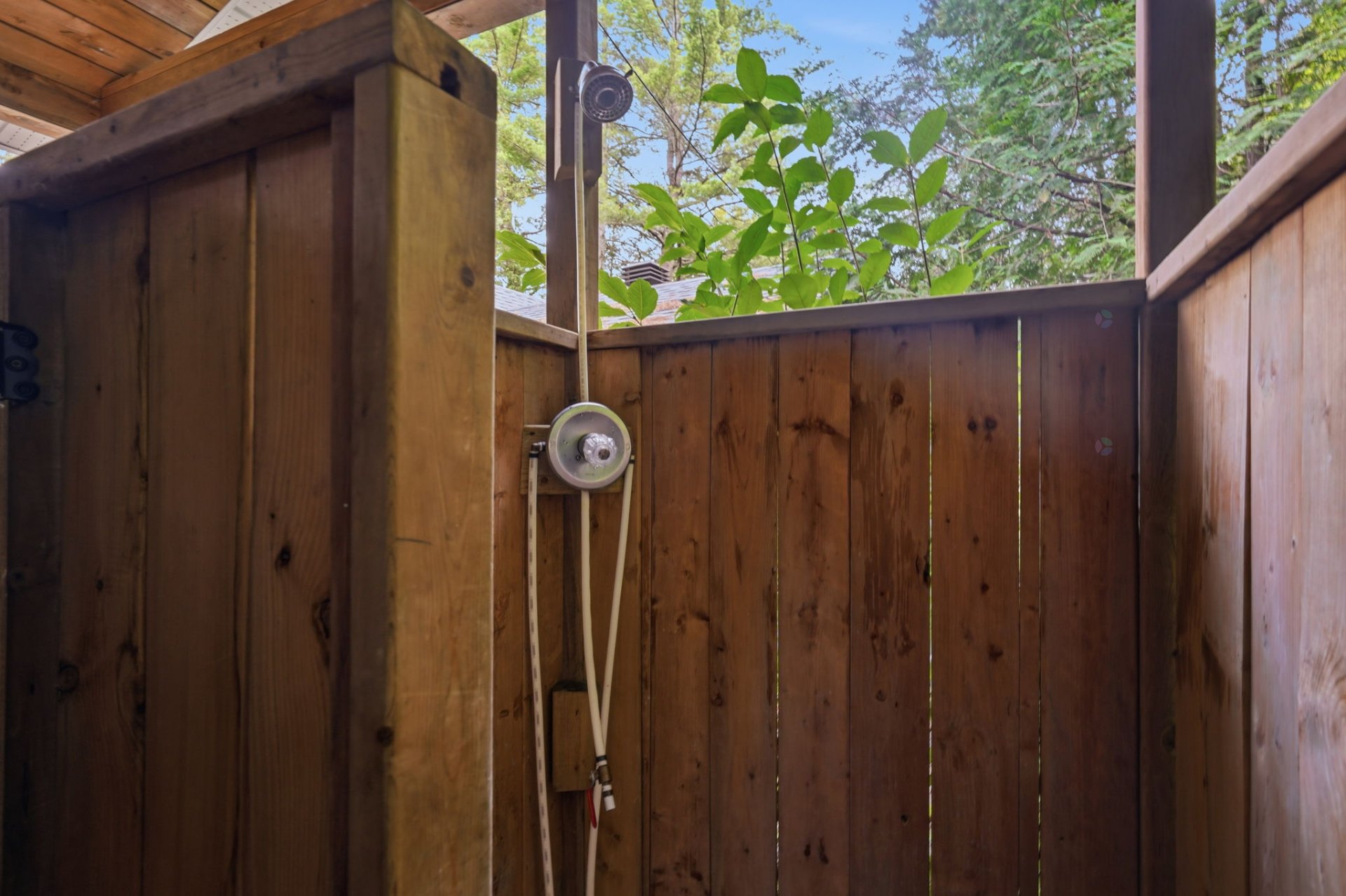 Douche extérieure