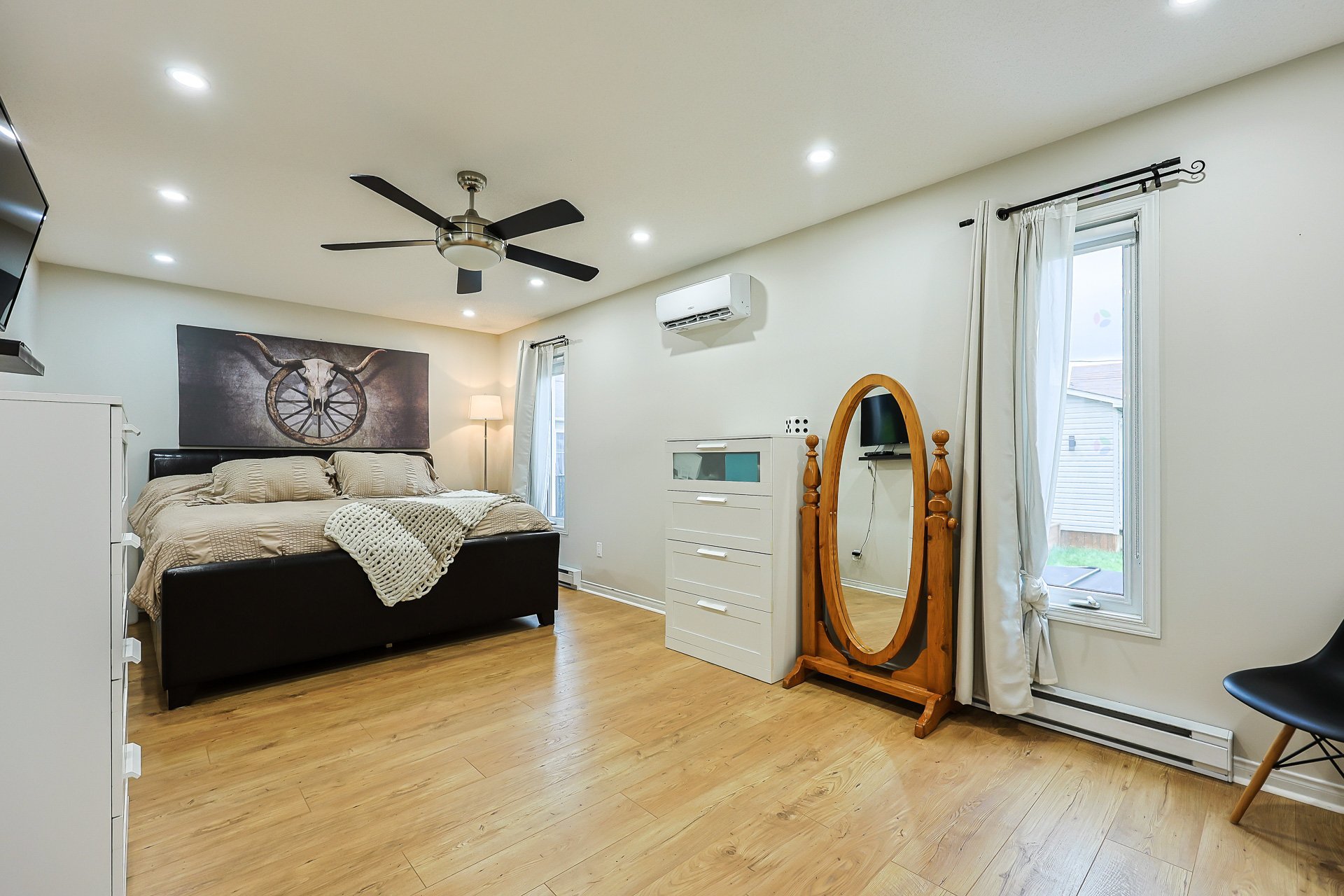 Primary bedroom