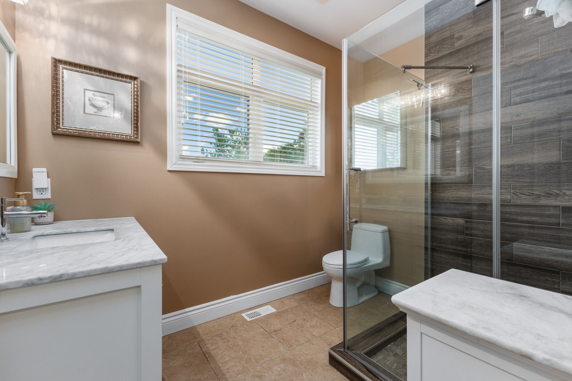 Salle de bains attenante à la CCP