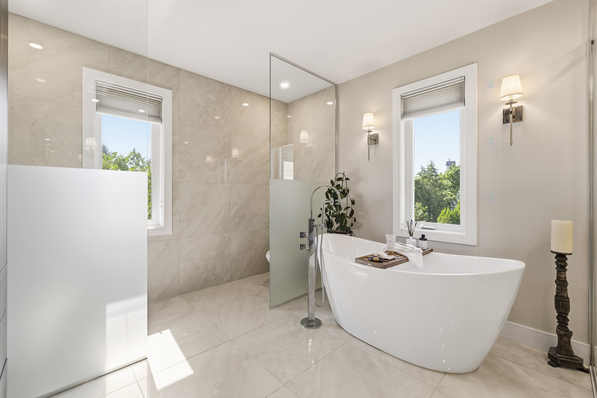 Salle de bains attenante à la CCP