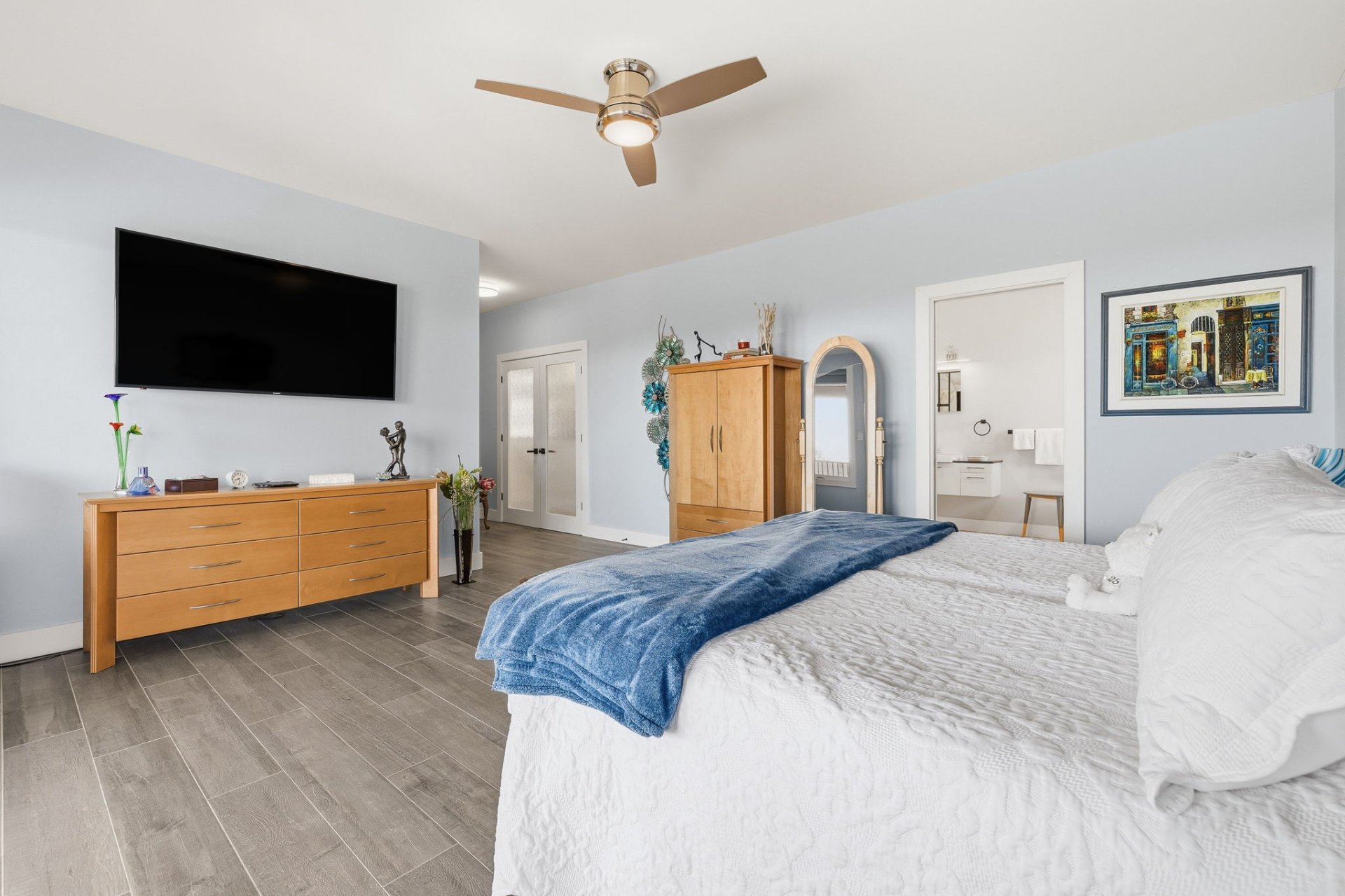 Master bedroom