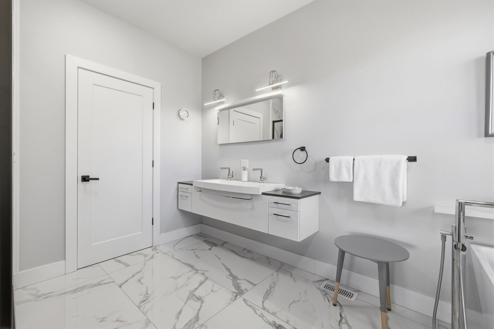 Ensuite bathroom