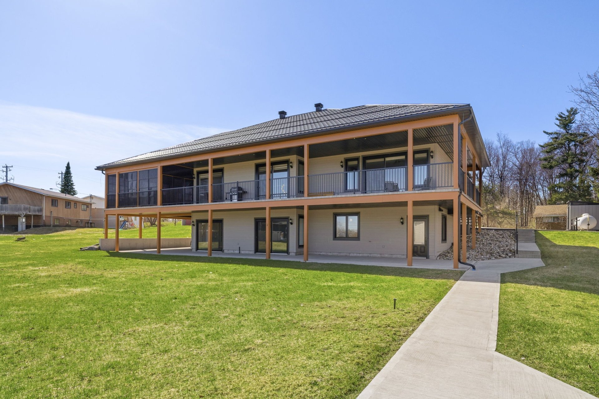 Back facade