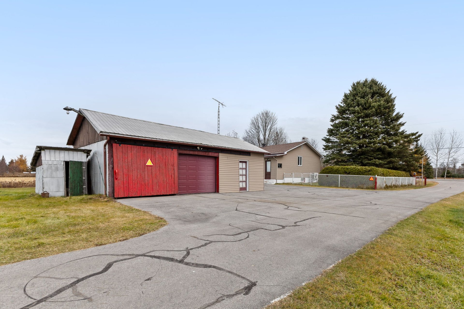 Garage