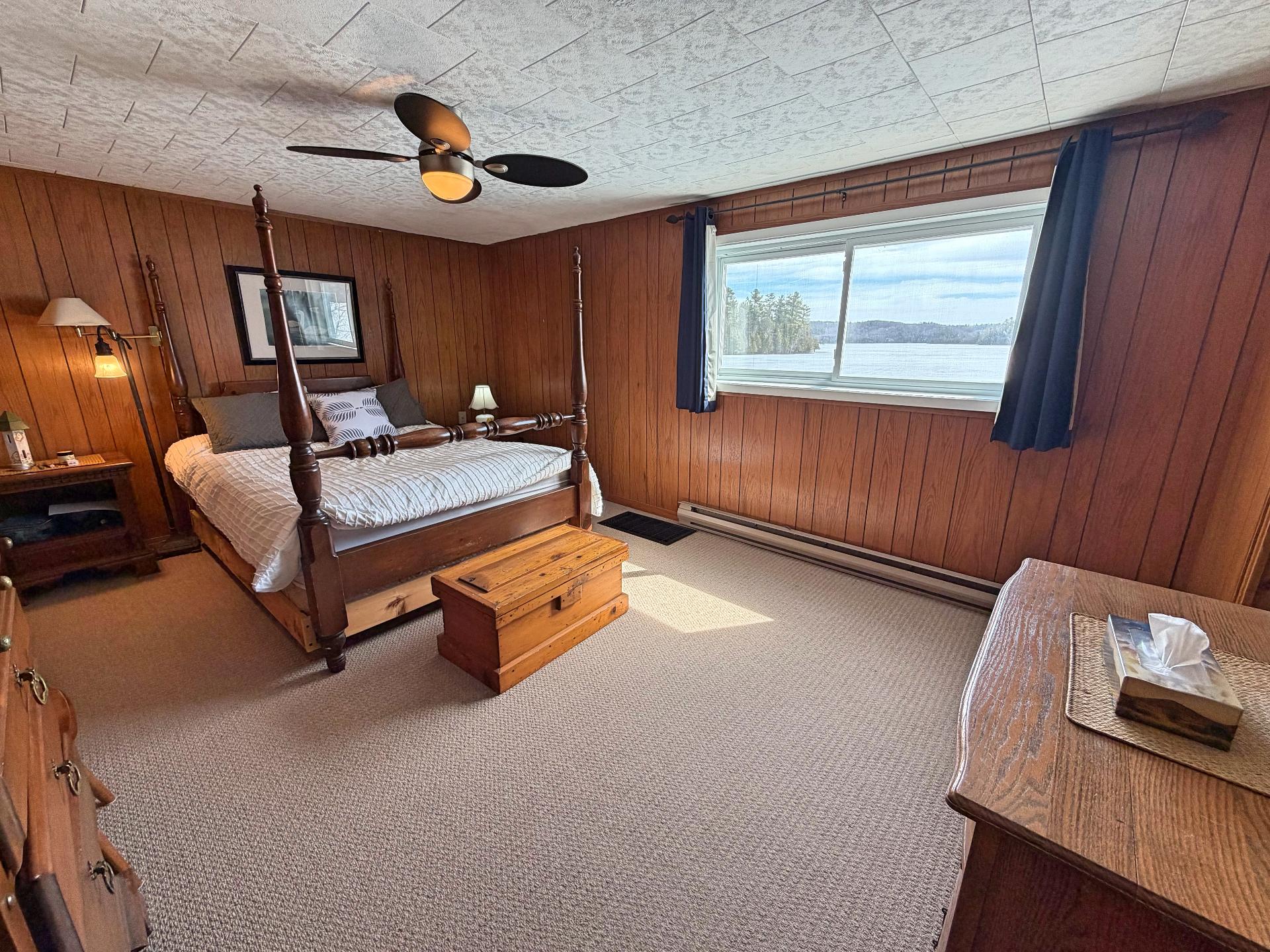 Chambre à coucher principale