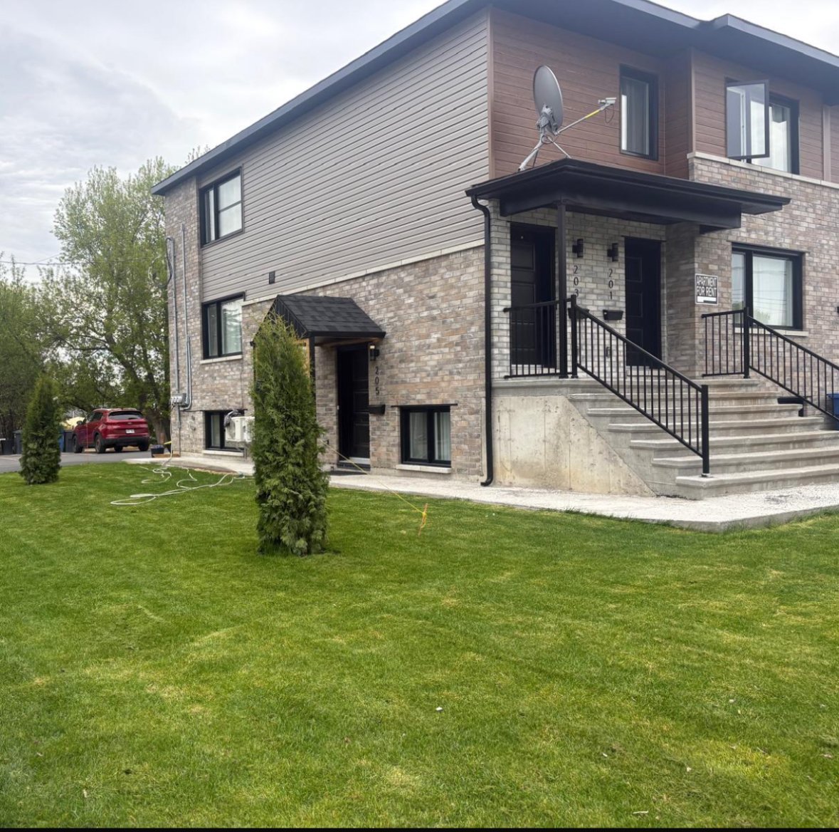 201-205 Ch. Fraser 