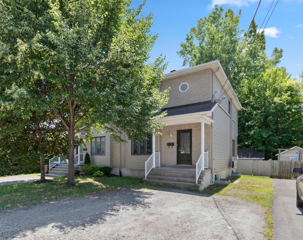 1426 Boul. St-René E. 