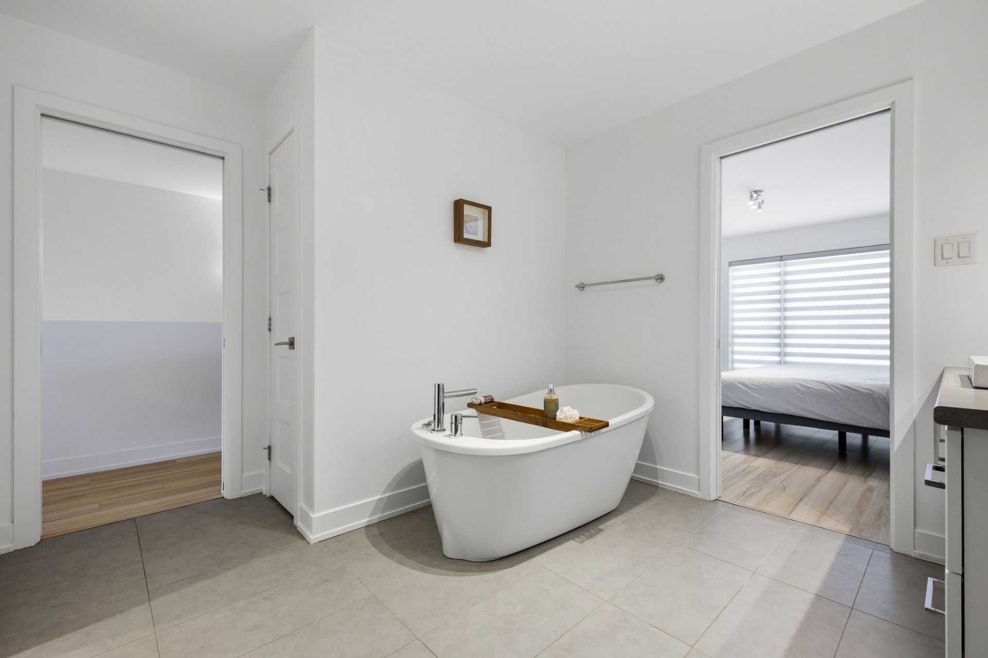 Salle de bains attenante à la CCP