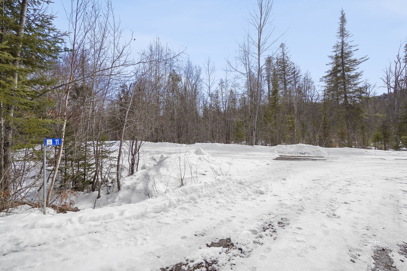 Terre/Terrain - vue du voisin de face, 11 rue du Hérisson