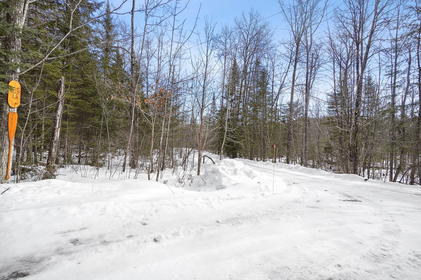 Terre/Terrain - Vue du voisin de face, 7 rue du Hérisson