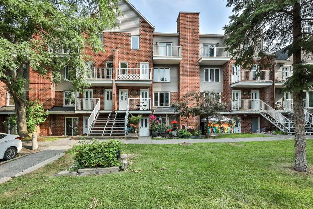 125 Av. des Jonquilles 33