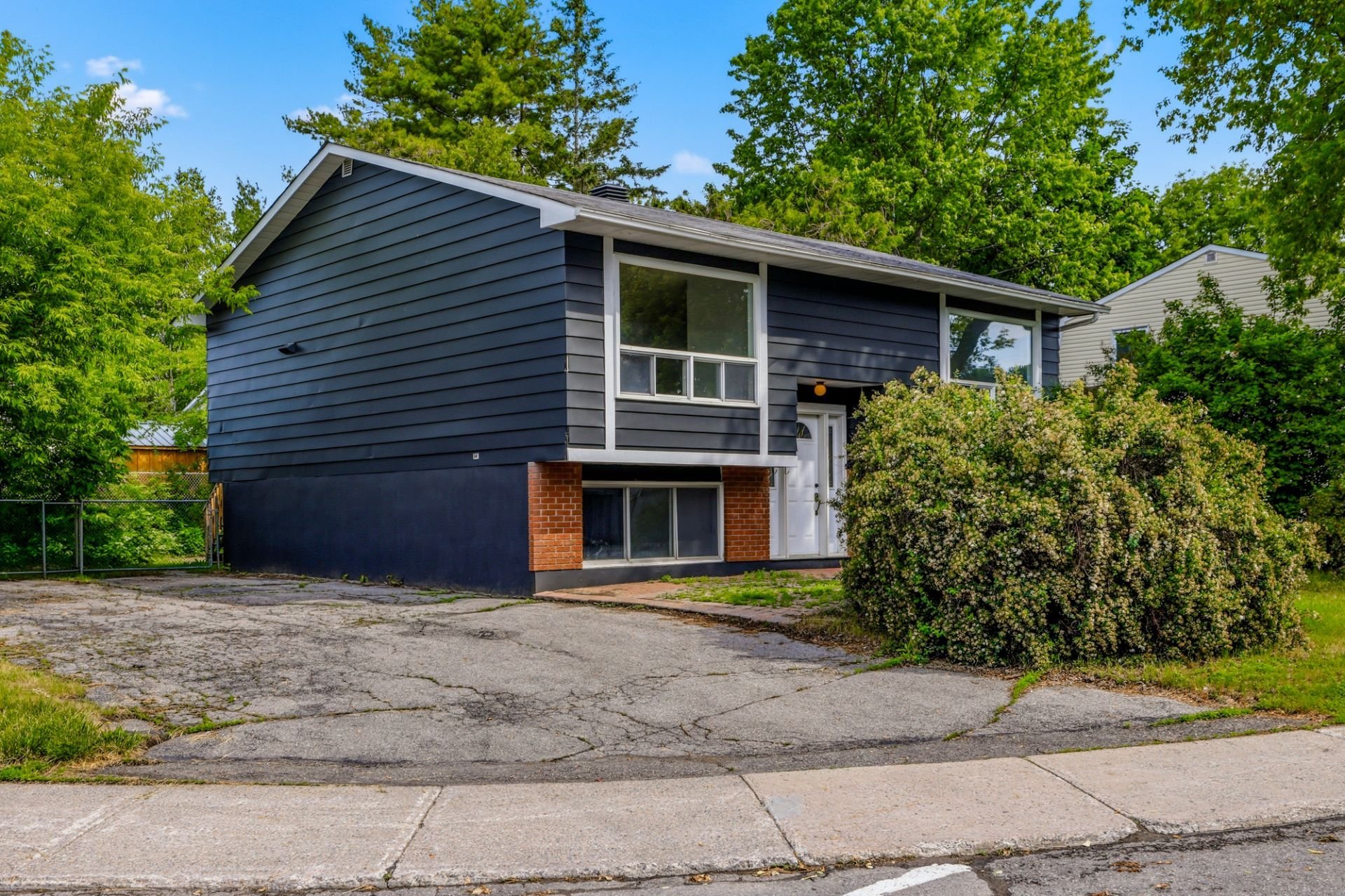 111 Rue Elizabeth