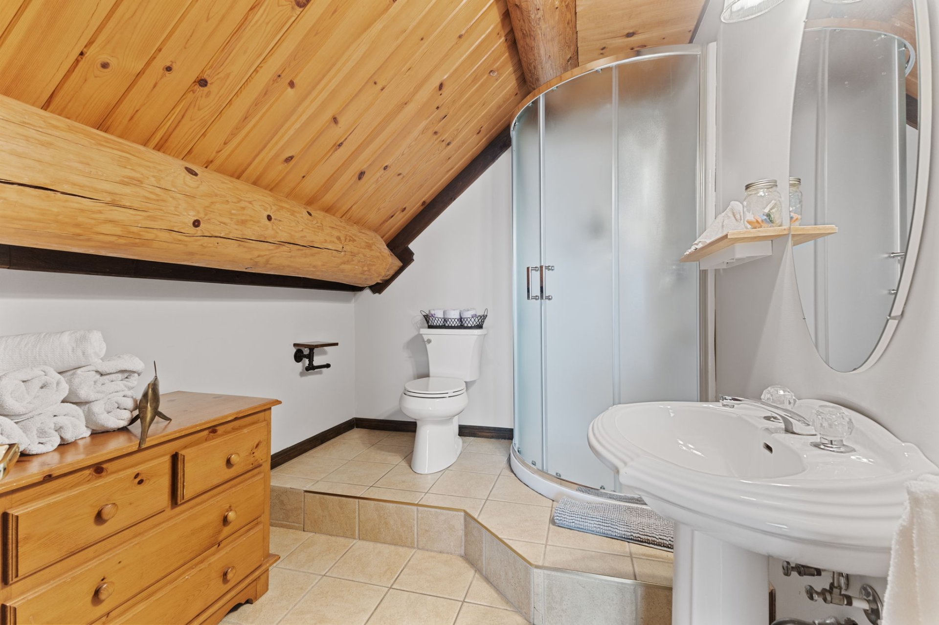 Salle de bains attenante à la CCP