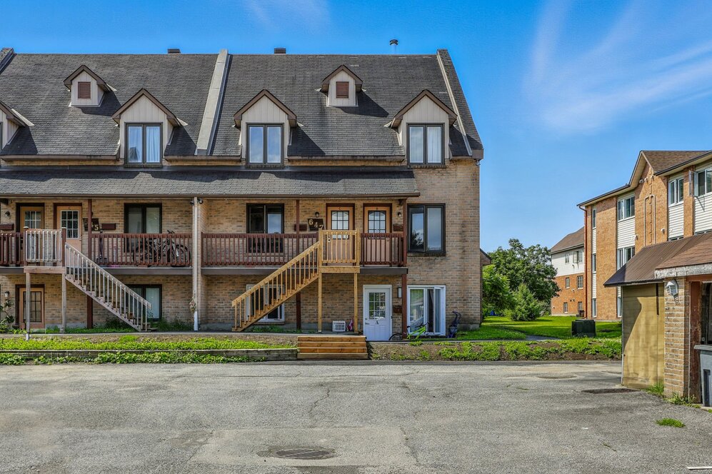 647 Boul. des Hautes-Plaines A