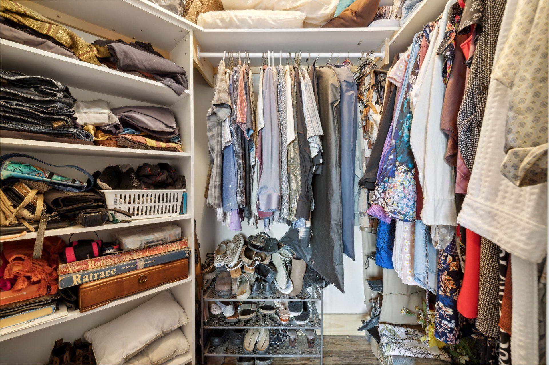 Walk-in closet
