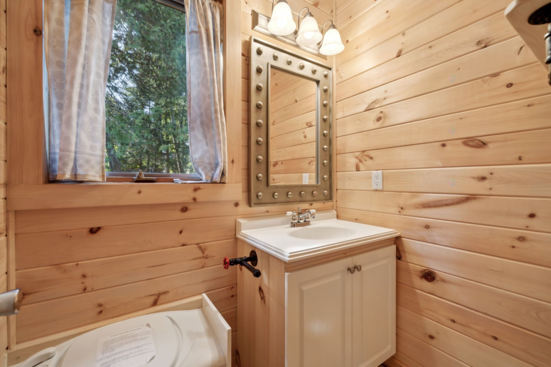 Powder room