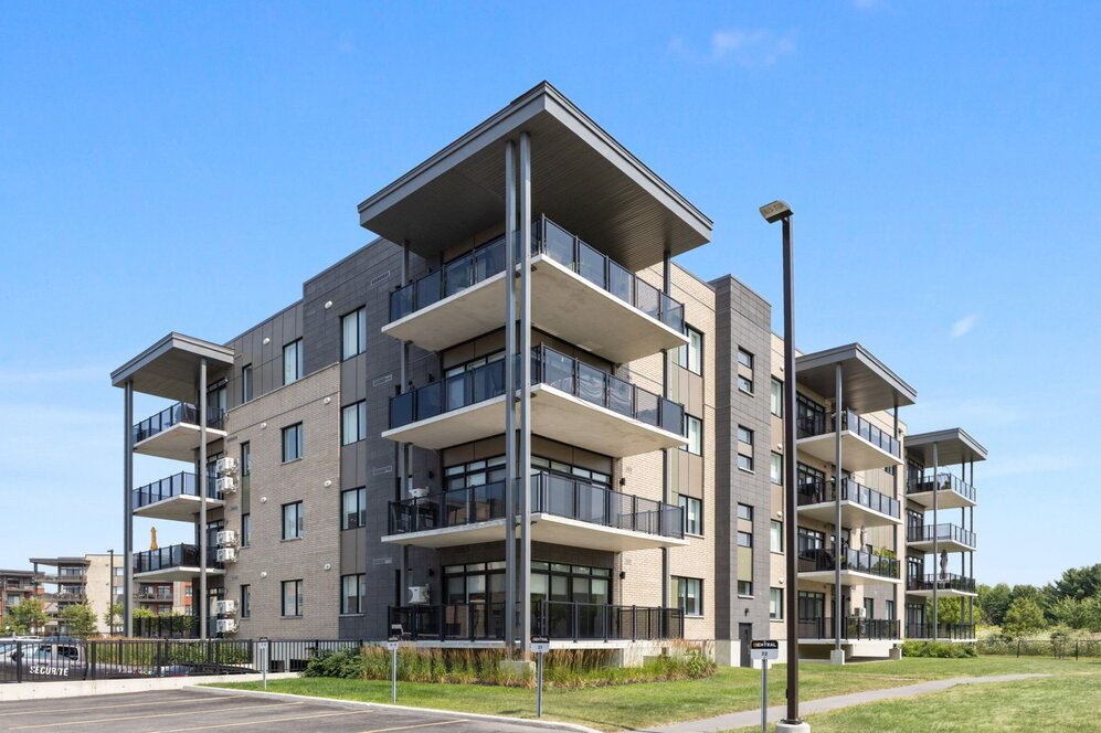 445 Rue de l'Atmosphère 205
