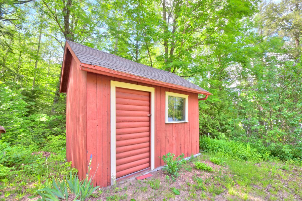 Shed
