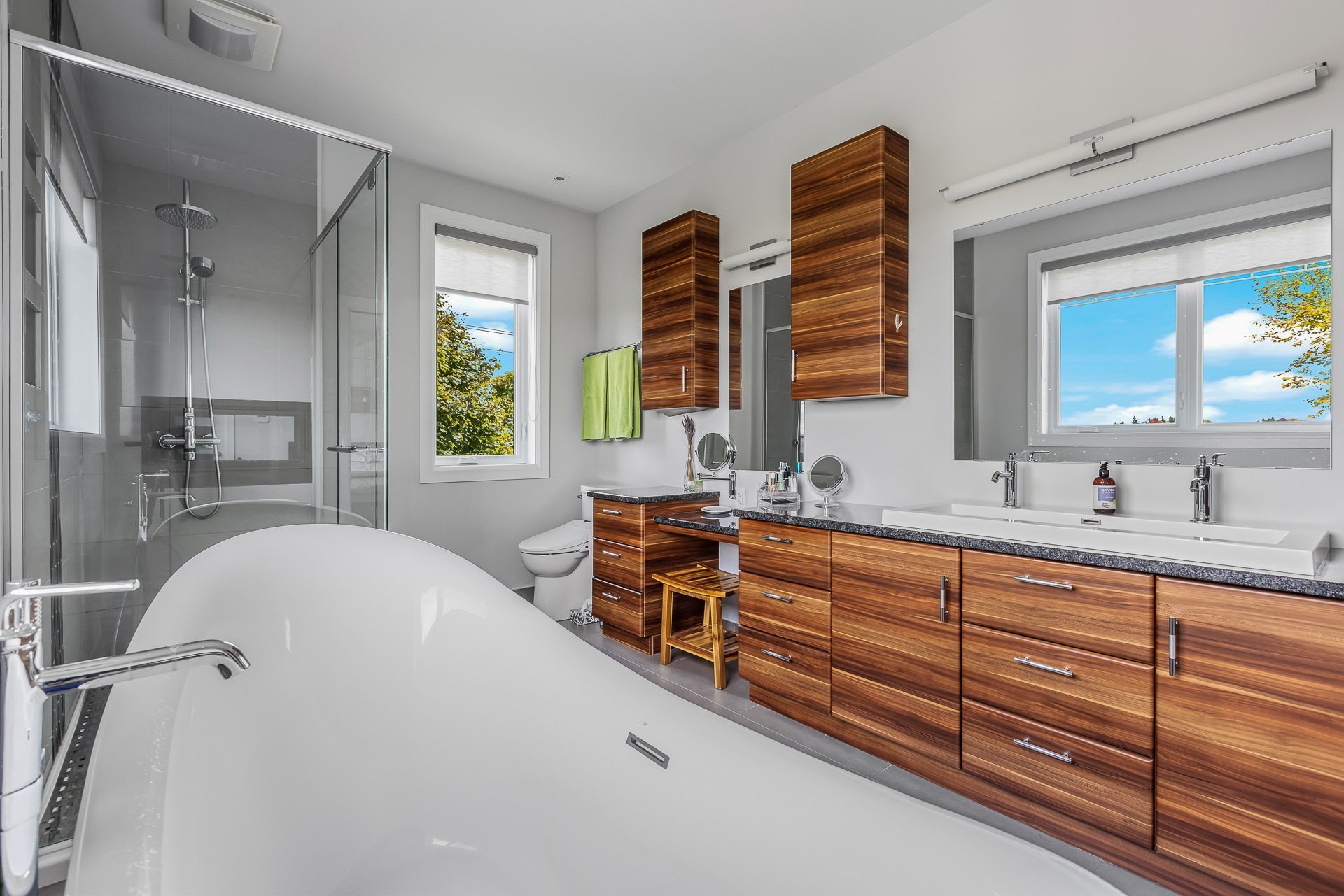 Ensuite bathroom