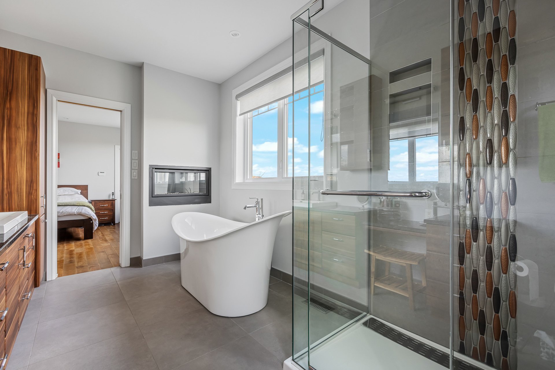 Ensuite bathroom