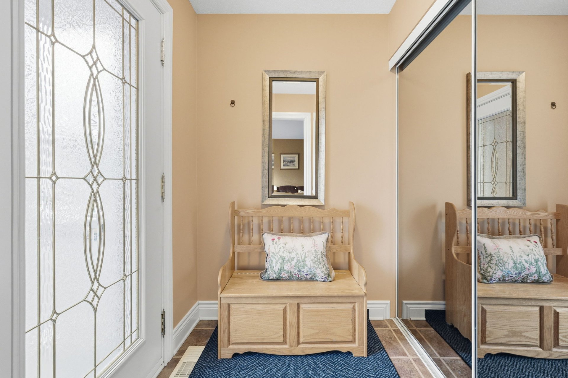 Hall d'entrée - fermé avec porte française