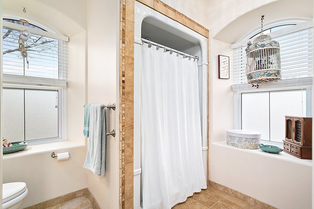 Ensuite bathroom
