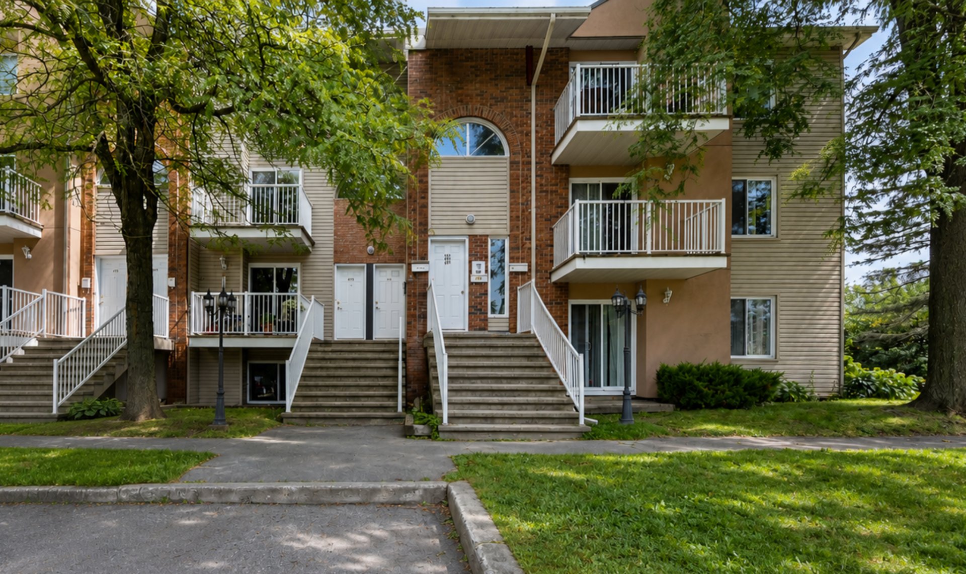 481 Boul. St-Raymond