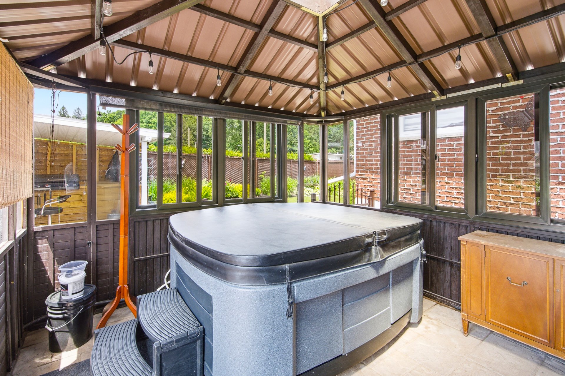 Hot tub