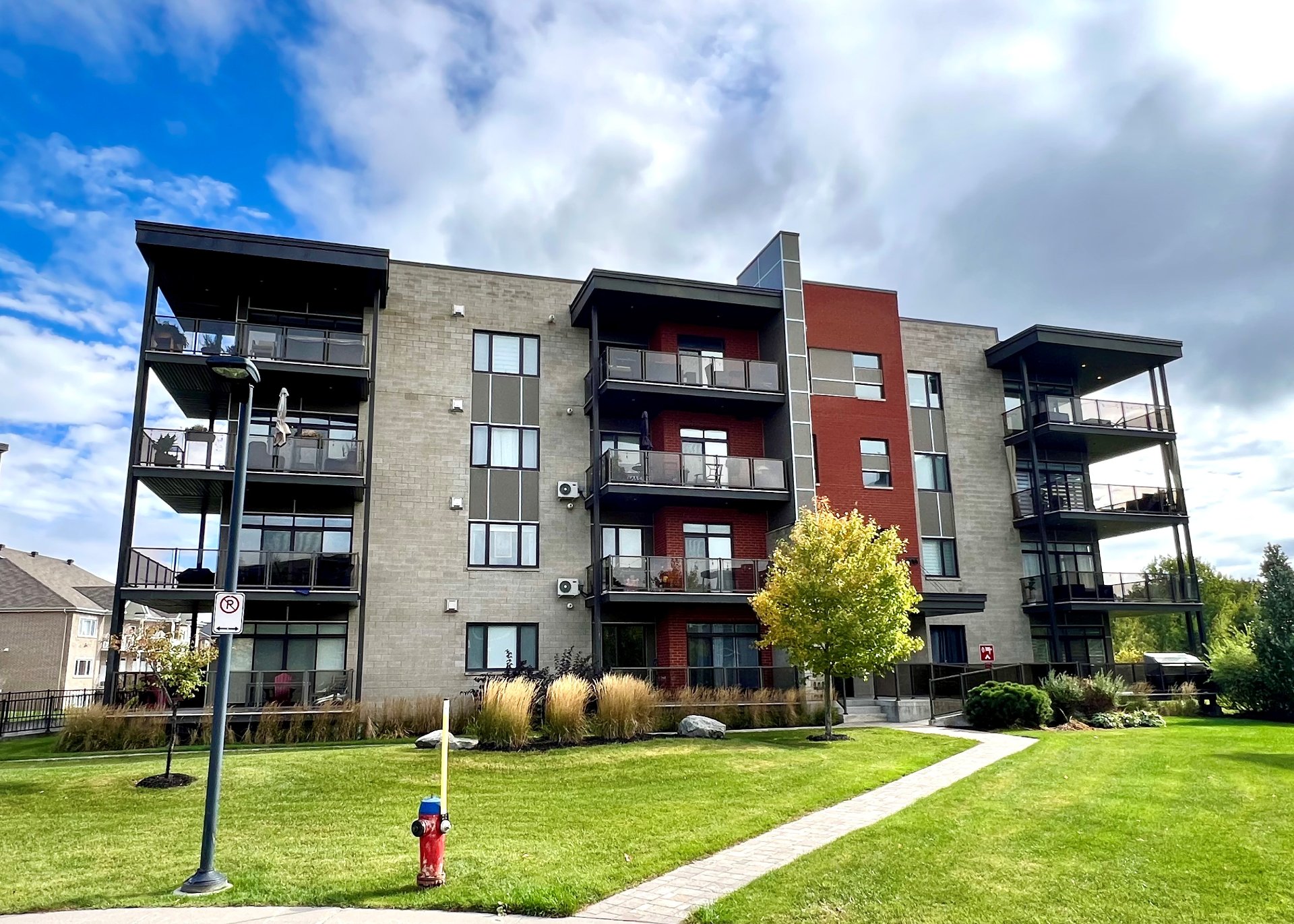 425 Rue de l'Atmosphère 202