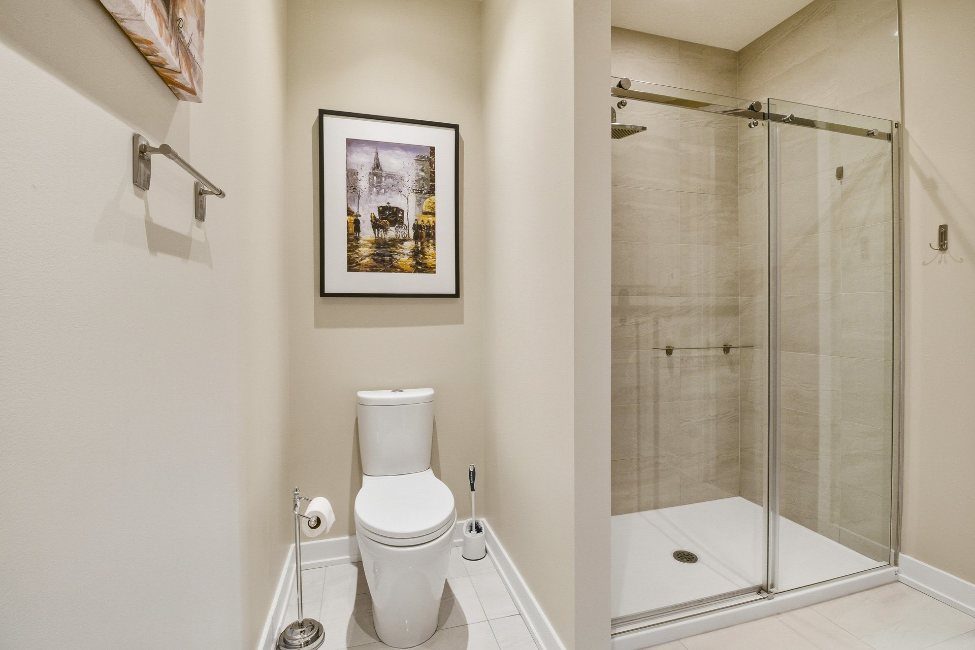 Salle de bains attenante à la CCP