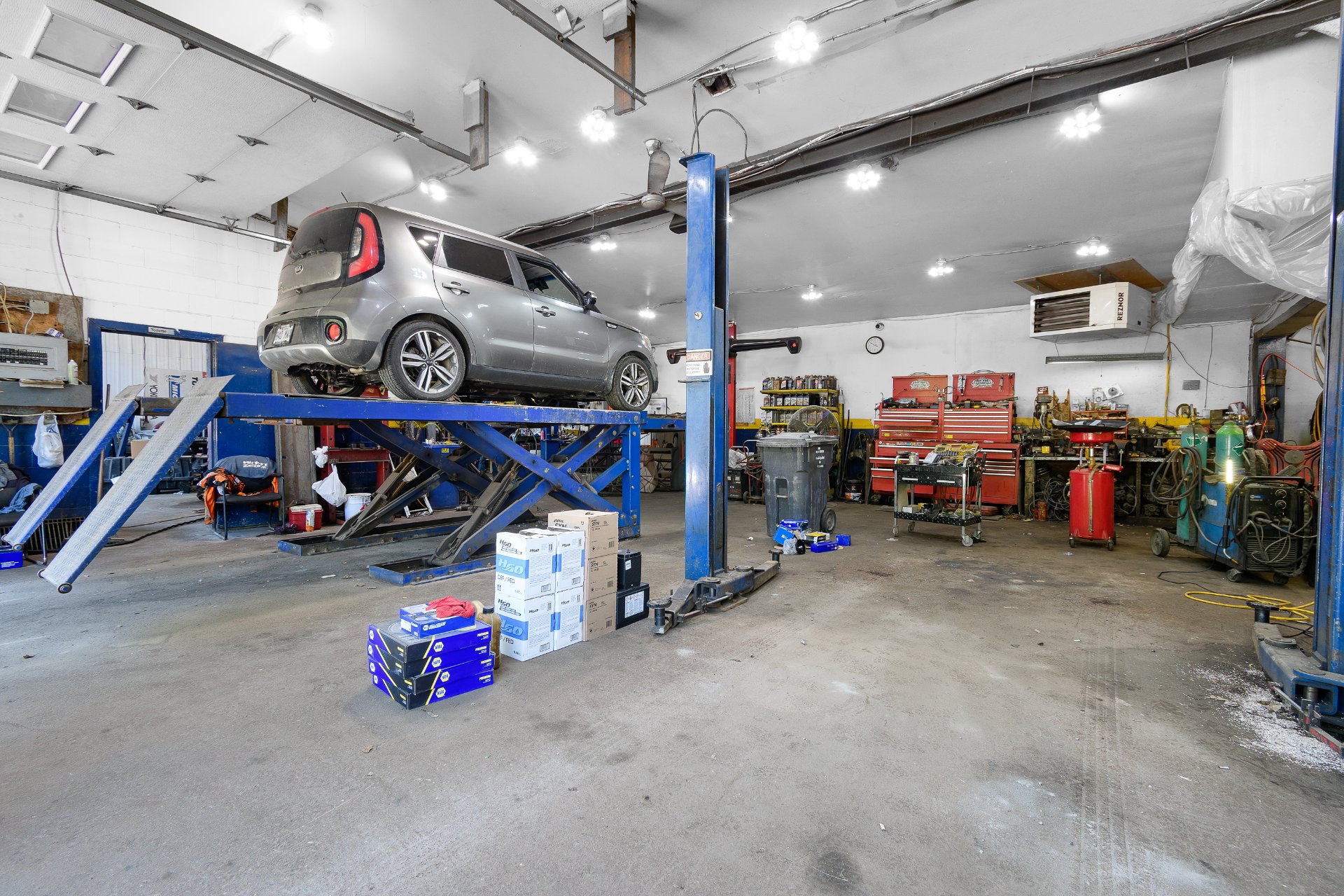 Garage