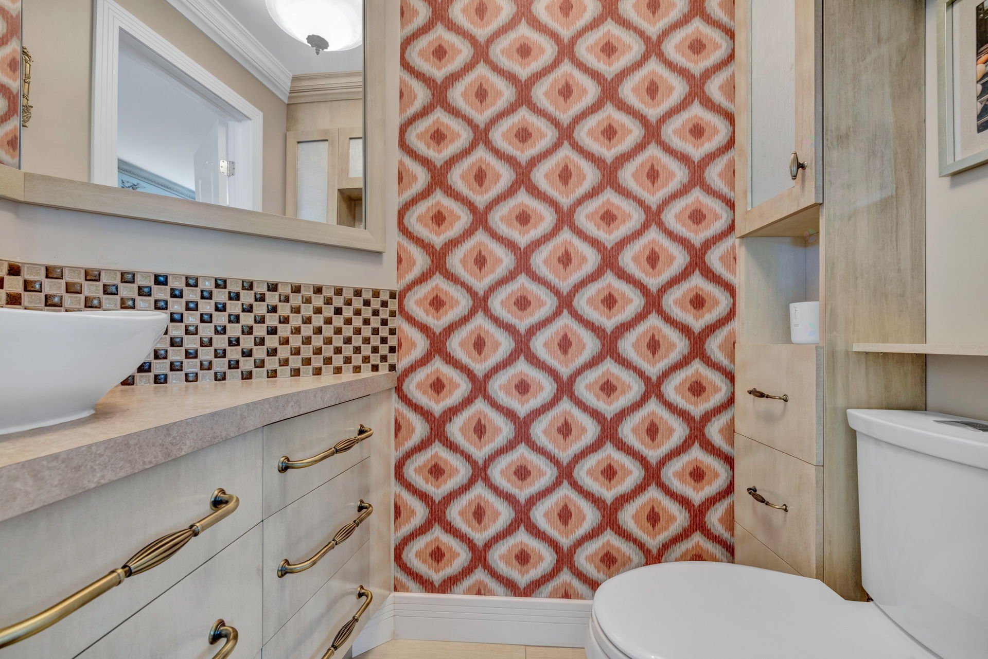 Powder room
