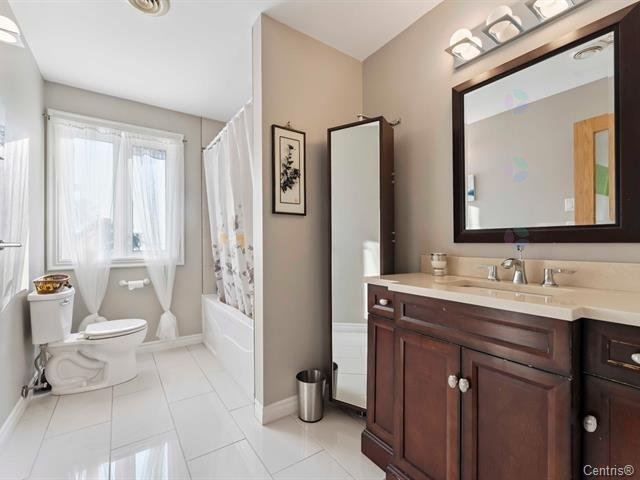 2e salle de bain au 2e étage