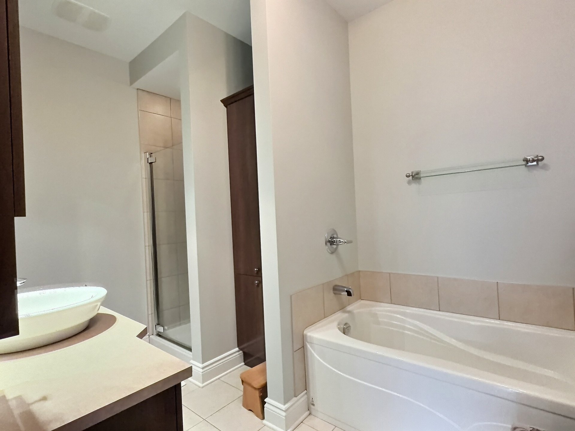 Salle de bains attenante à la CCP