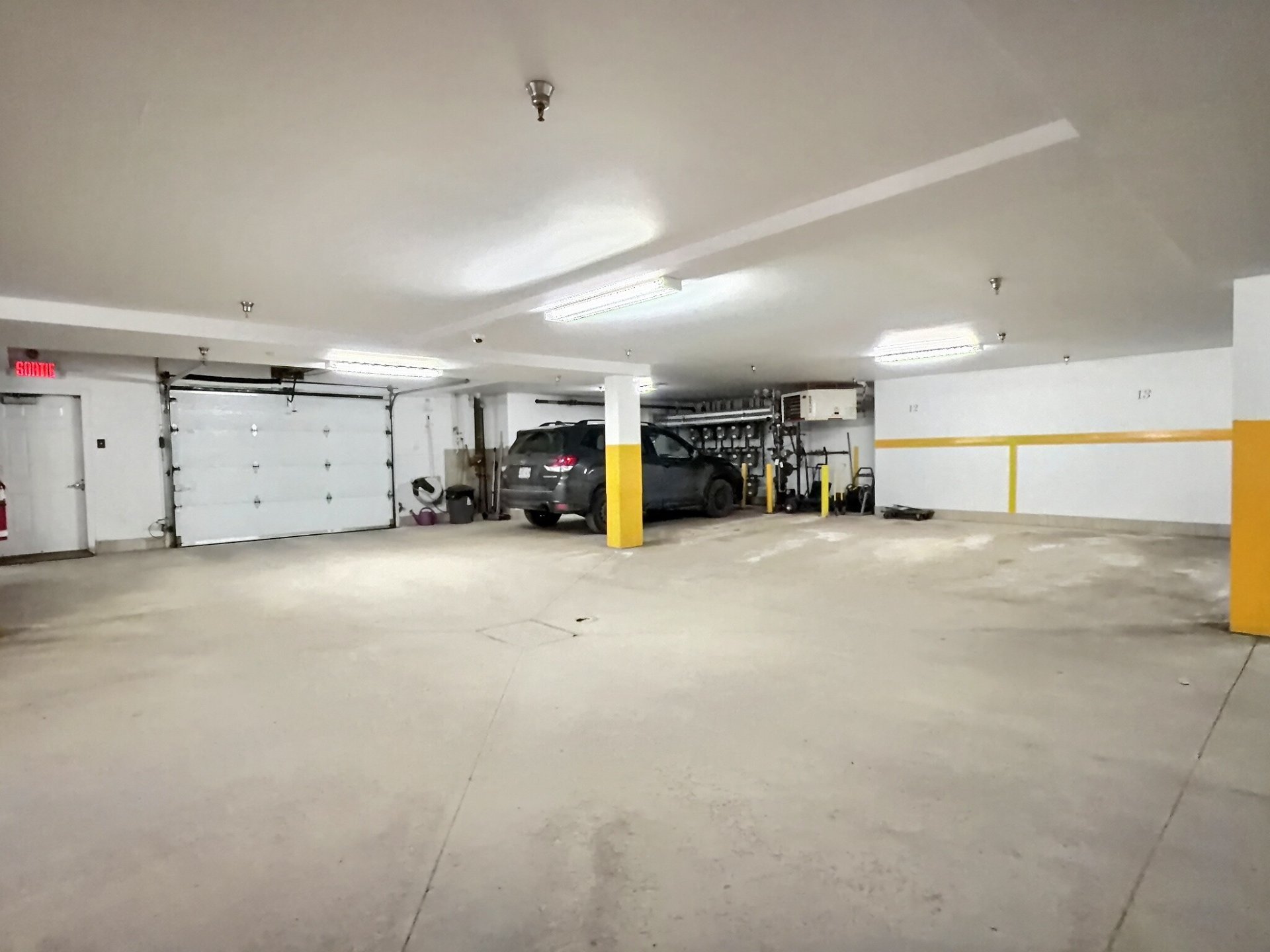 Autre - Stationnement 12