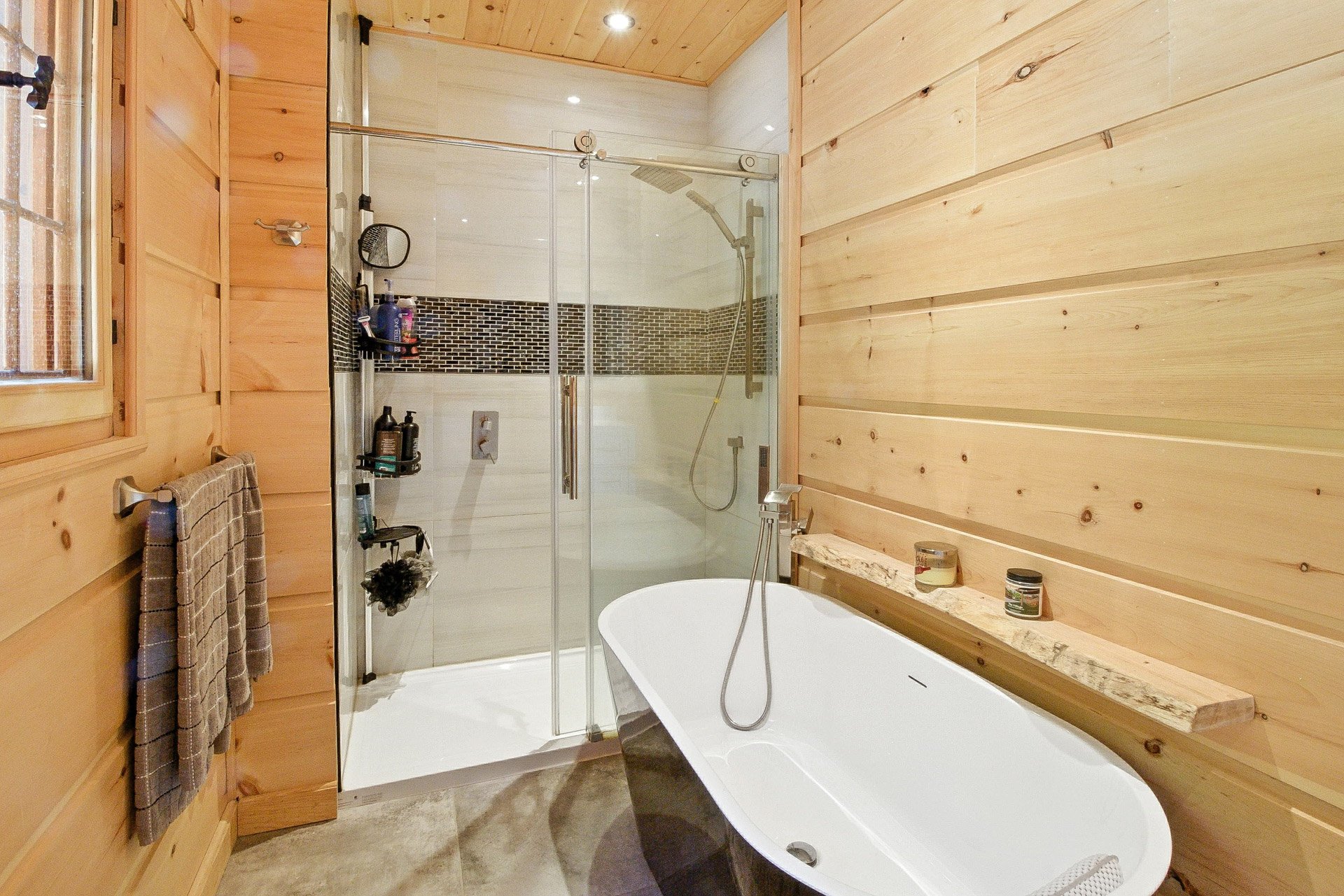 Salle de bains attenante à la CCP