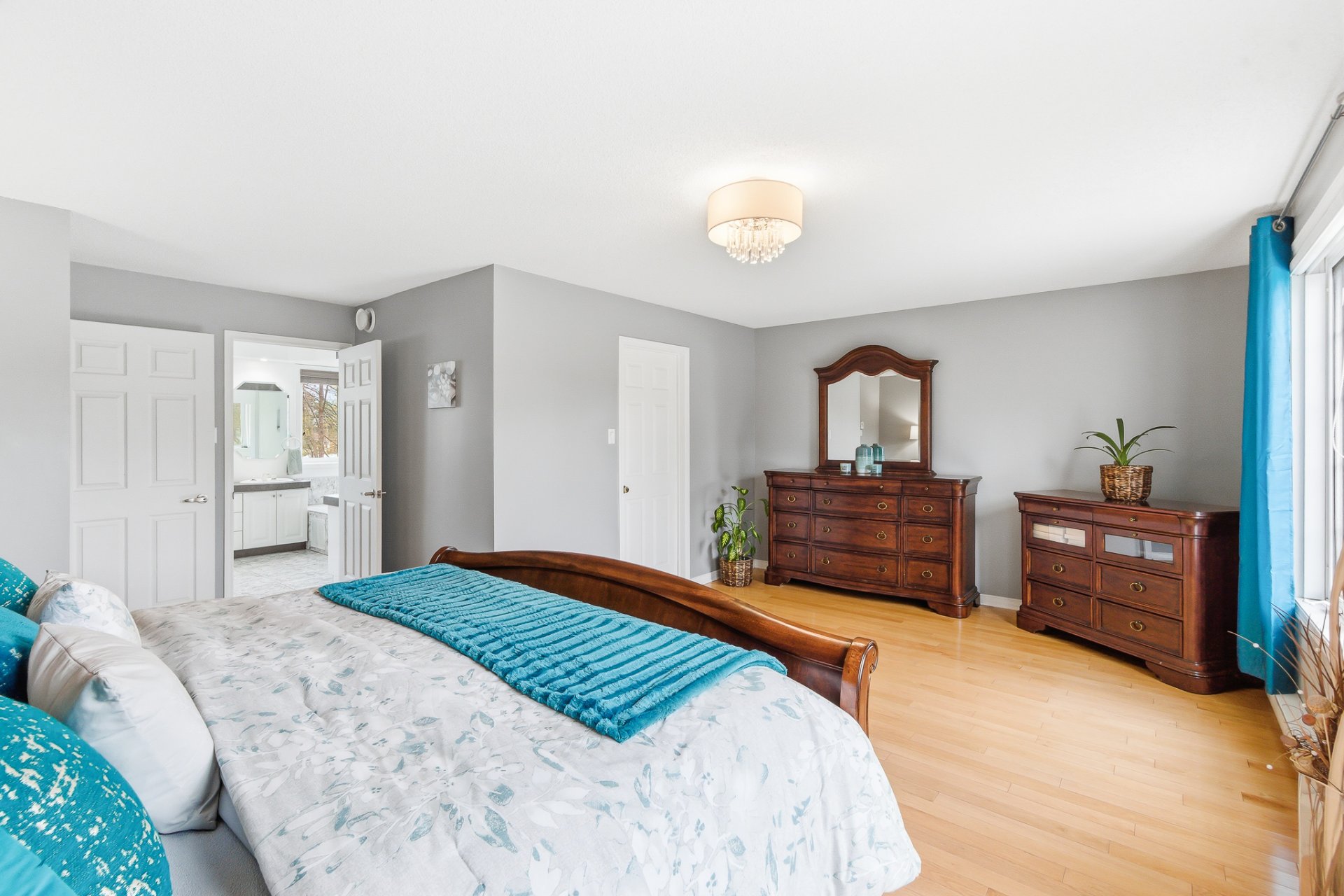 Master bedroom