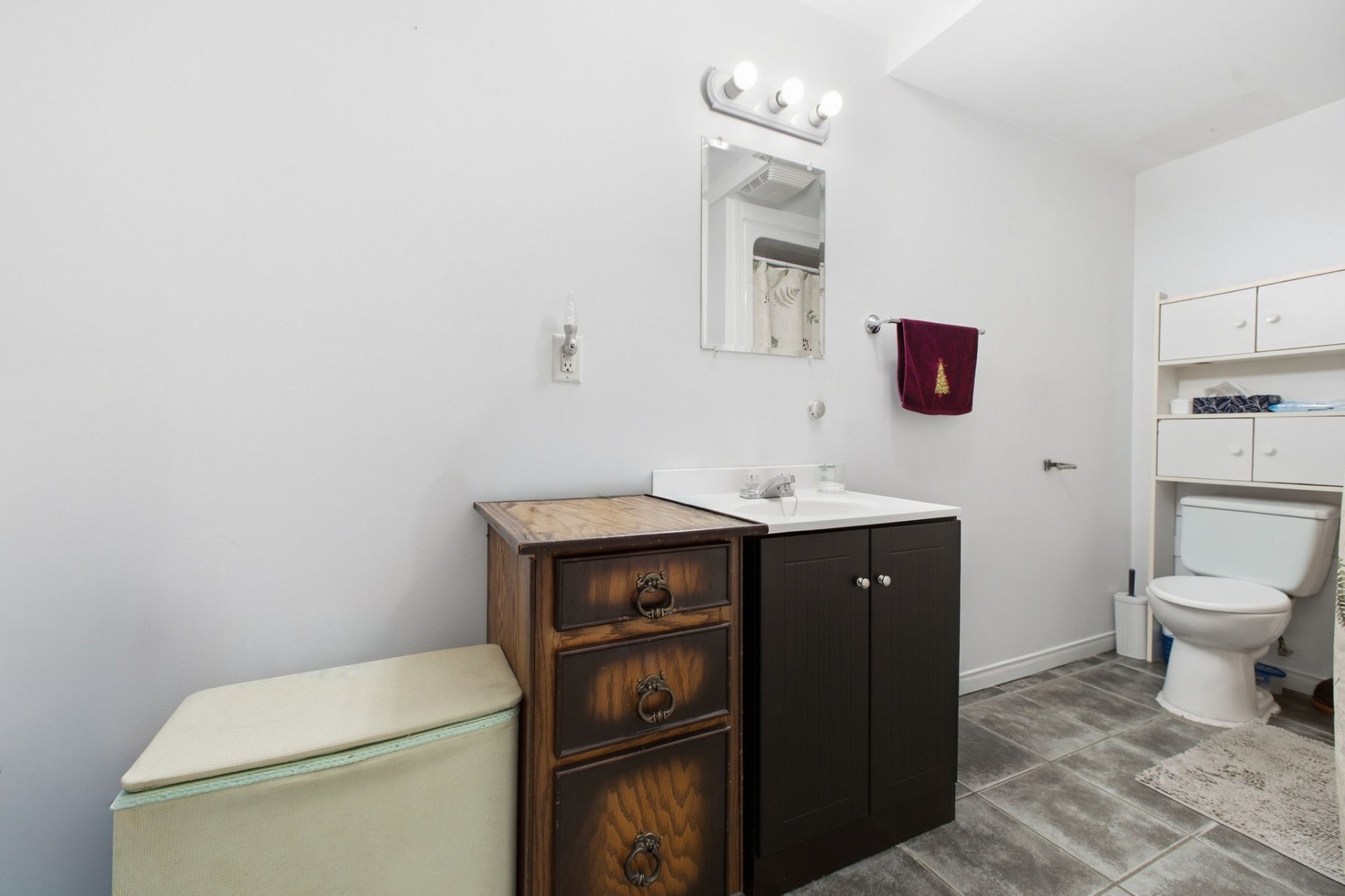 Powder room