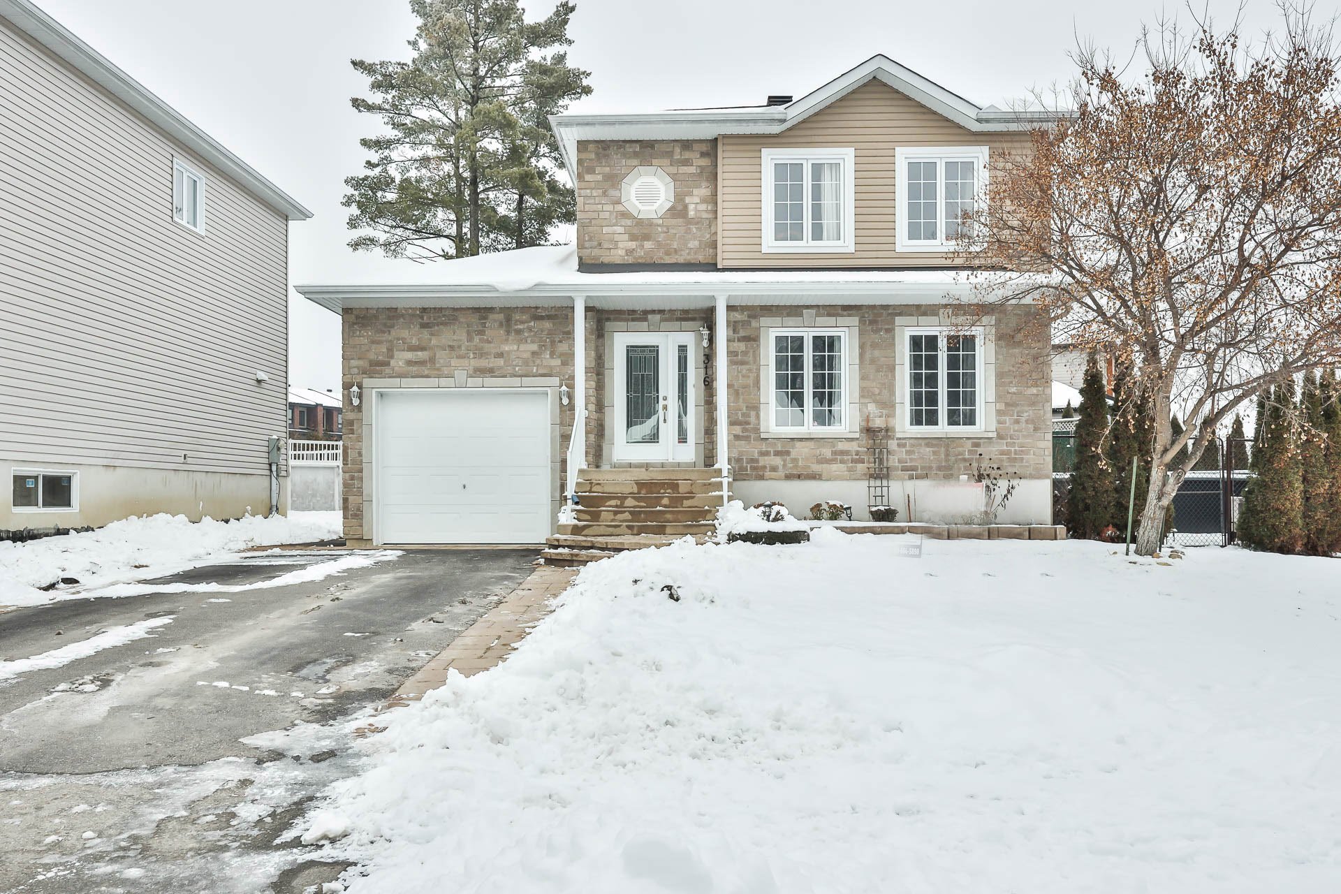 316 Rue Jean-Baptiste-Routhier 